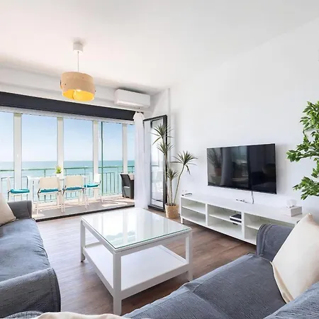 Olimpo Beachfront And Pool 푸엔히롤라